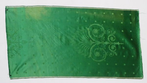 Lé de tissu pour siège en damas vert pour le Boudoir de l’Impératrice au palais de Fontainebleau