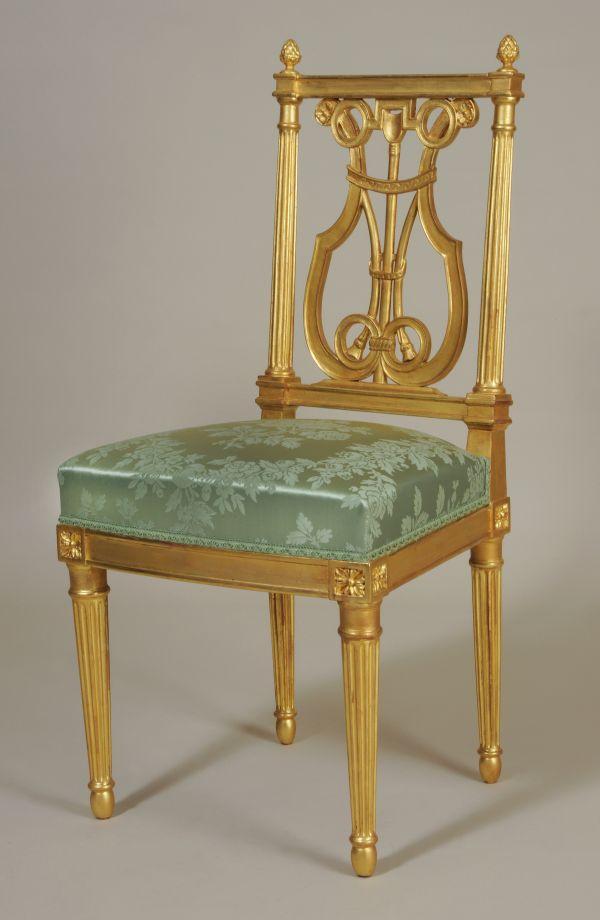 Chaise lyre