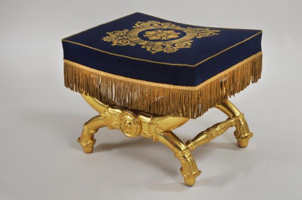 Tabouret en X