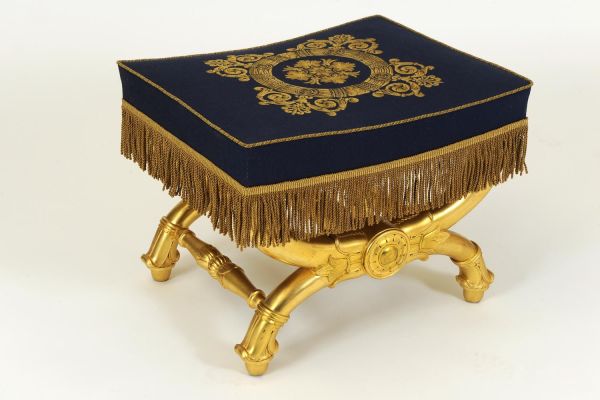 Tabouret en X