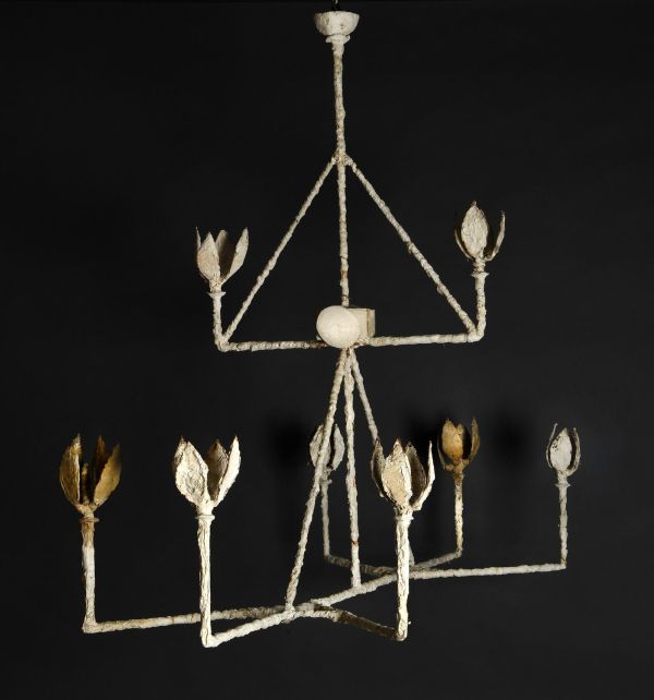 Modèle de lustre à 8 branches (demi grandeur)
