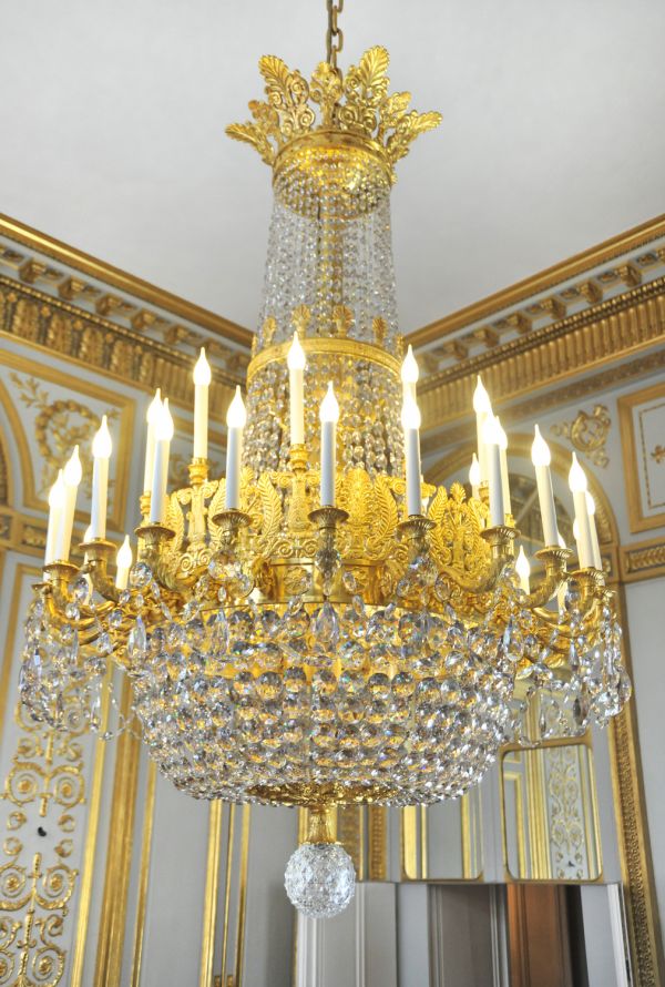 Lustre à 36 lumières du sacre de Charles X