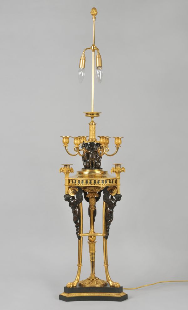 Candélabre à neuf lumières