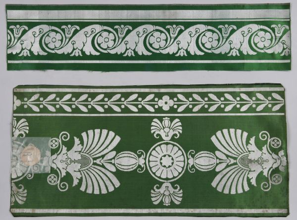 Talon de bordure de tenture en damas vert pour les appartements de ministres ou d'officiers à Versailles