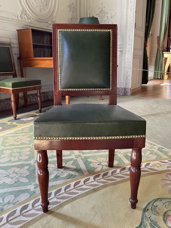 Chaise du cabinet topographique de l'empereur Napoléon Ier au Grand Trianon