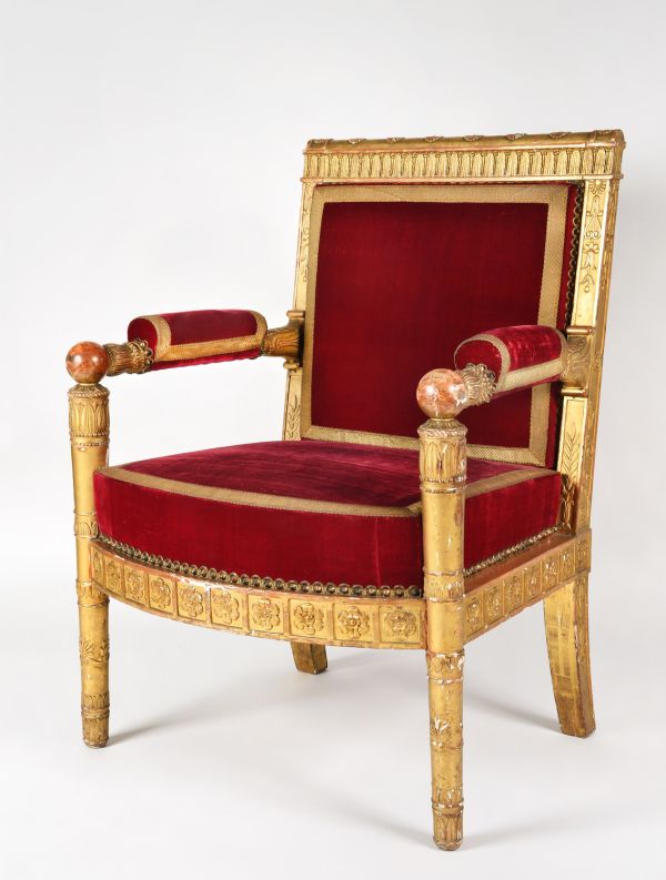 Fauteuil du troisième salon du grand appartement du château de Compiègne