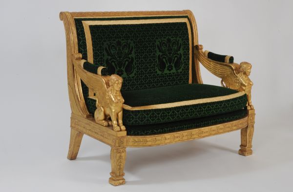 Demi-canapé du grand salon de Joachim Murat au palais de l'Élysée
