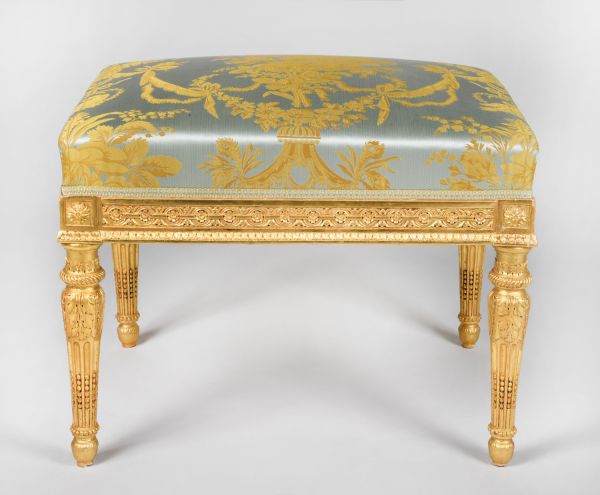 Tabouret du salon de la chapelle du palais de Compiègne