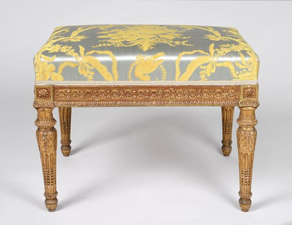 Tabouret du salon de la chapelle du palais de Compiègne