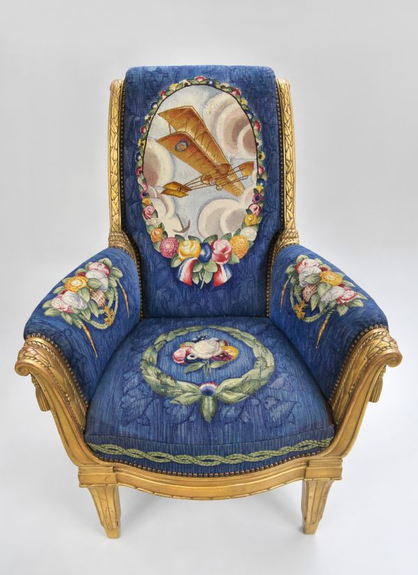 Mobilier de salon dit Salon de la Guerre
Aviation