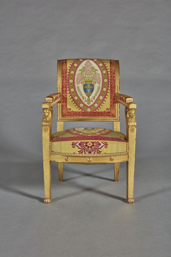 Fauteuil du salon abricot de Joséphine au palais de Saint-Cloud