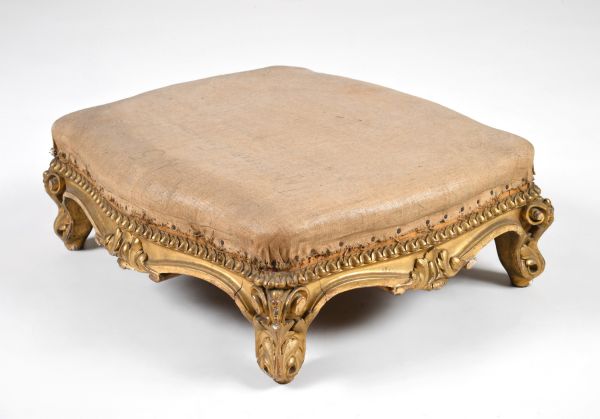 Tabouret de pieds du salon des dames du palais de l'Élysée