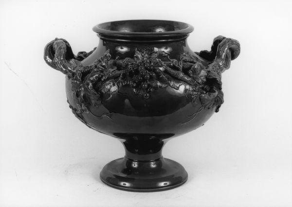 Vasque jardinière "Courant de raisins"
