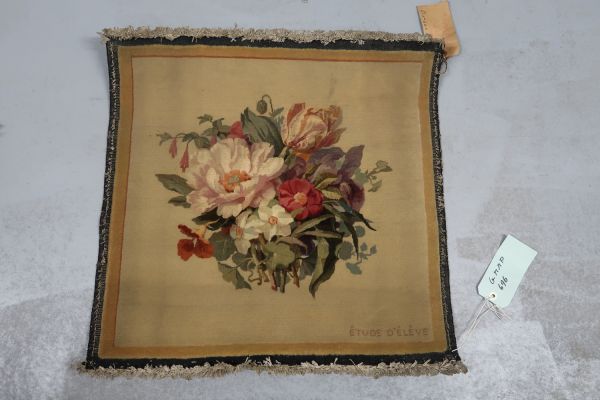 Étude d'élève 
Dessus de tabouret
